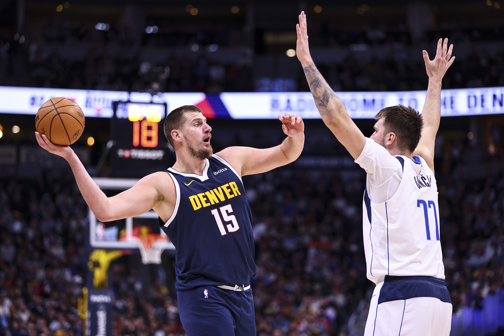 约基奇:我给东契奇发短信了 这是生意&NBA里没有人是安全的